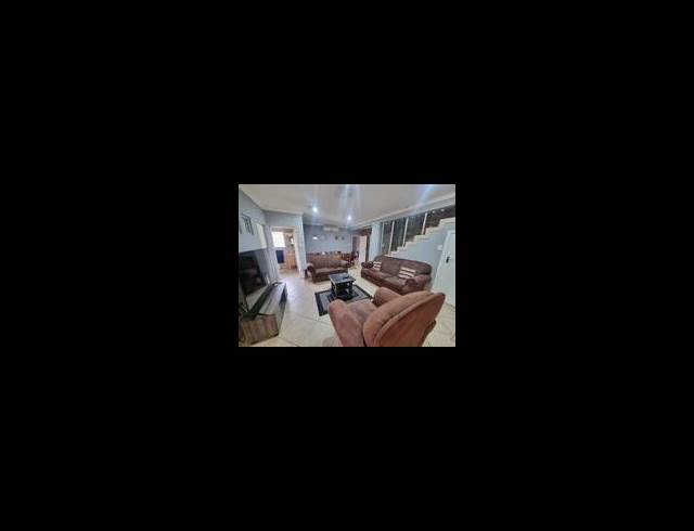 4 BEDROOM CLUSTER FOR SALE IN FLEURDAL